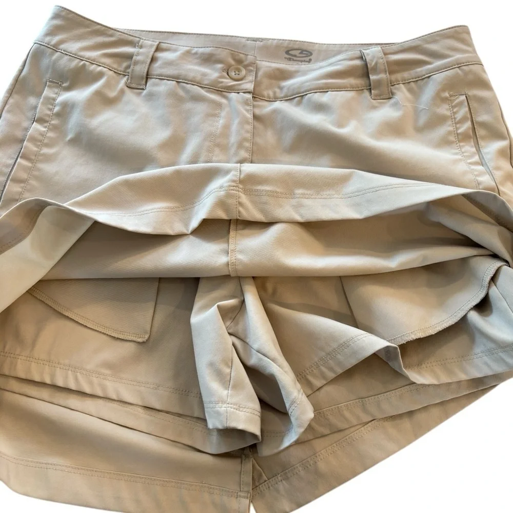 Columbia Golf Skort Womens Size 8 Khaki Tennis Pickleball Walking Classic Preppy